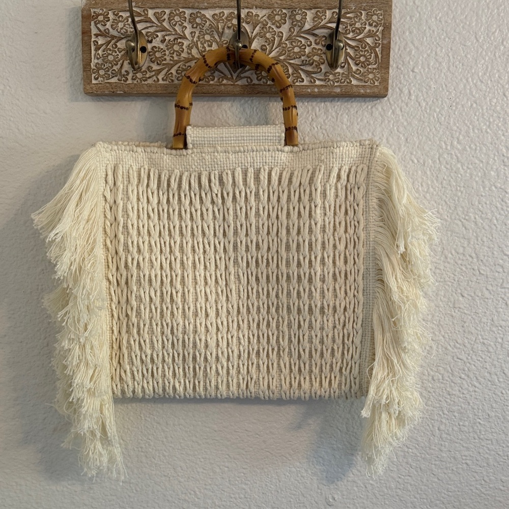 NWT Elegant Cream Woven Handbag with Bamboo Handles